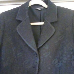 Ladies Tahari black embroidered suit jacket & skirt size 10